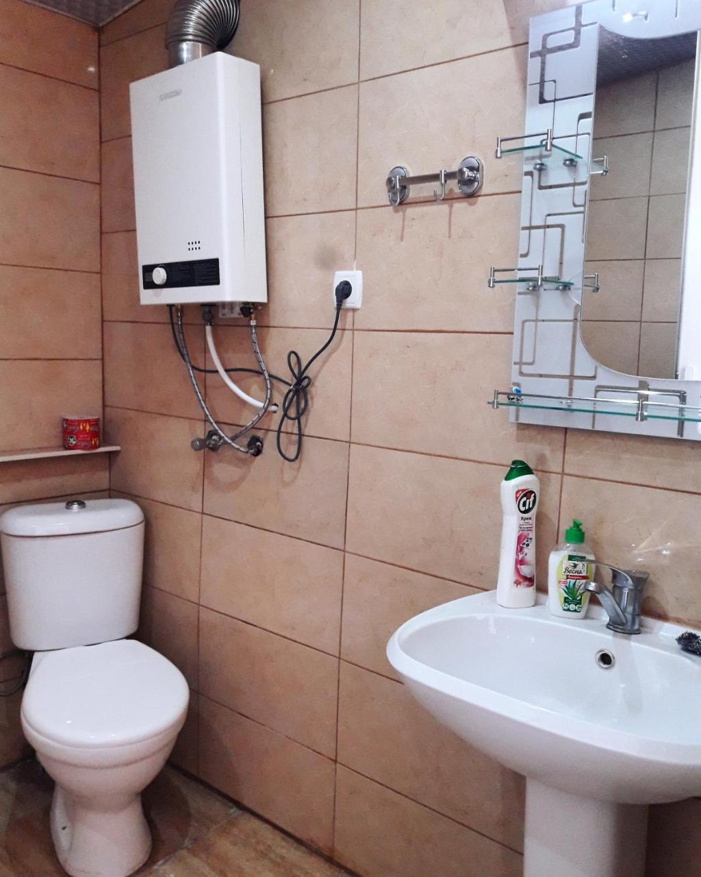 Guesthouse Ttt Tbilisi Ngoại thất bức ảnh